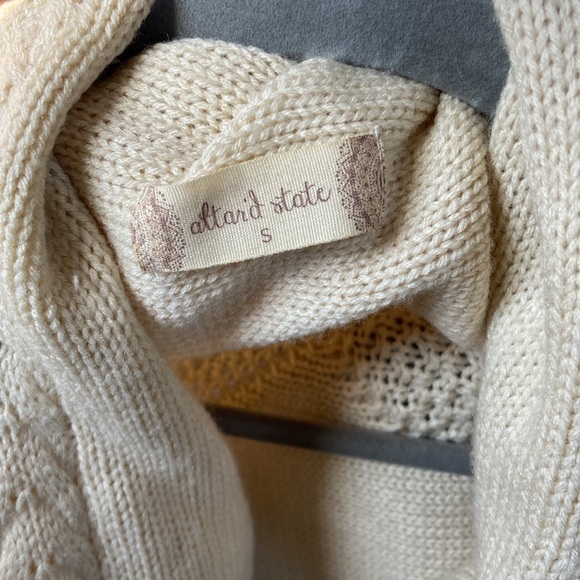 Cardigan - Picture 2 of 3